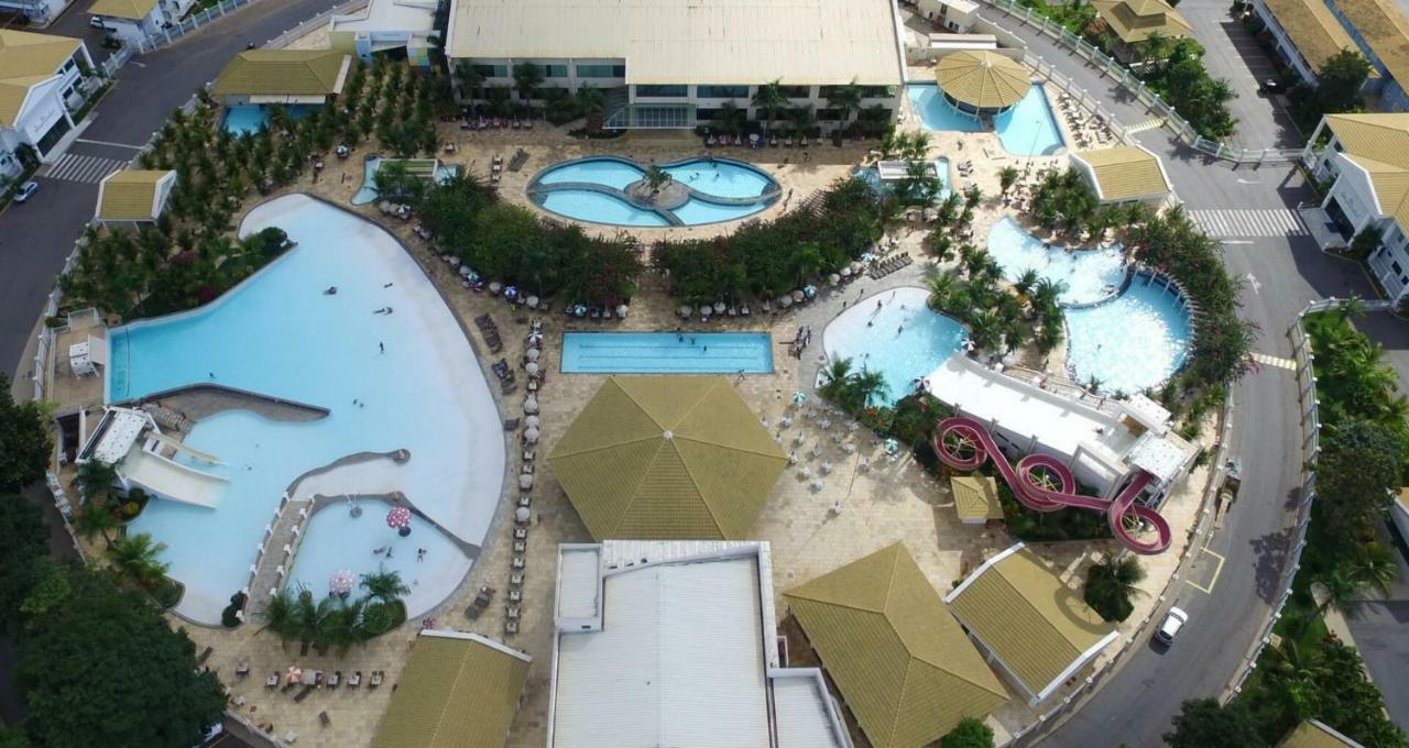 Lacqua Di Roma Com Piscina De Ondas Калдас-Новас Екстер'єр фото