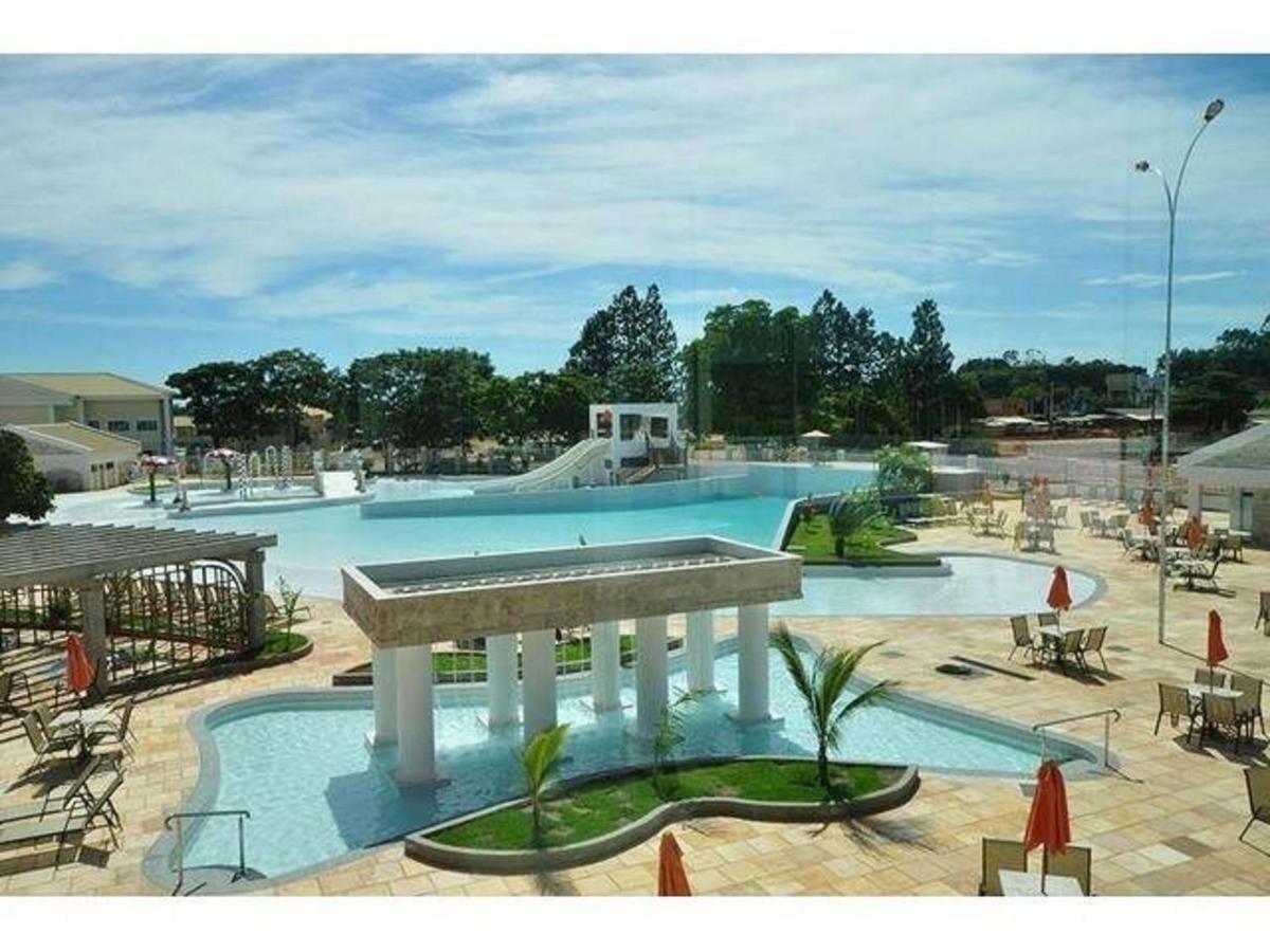 Lacqua Di Roma Com Piscina De Ondas Калдас-Новас Екстер'єр фото