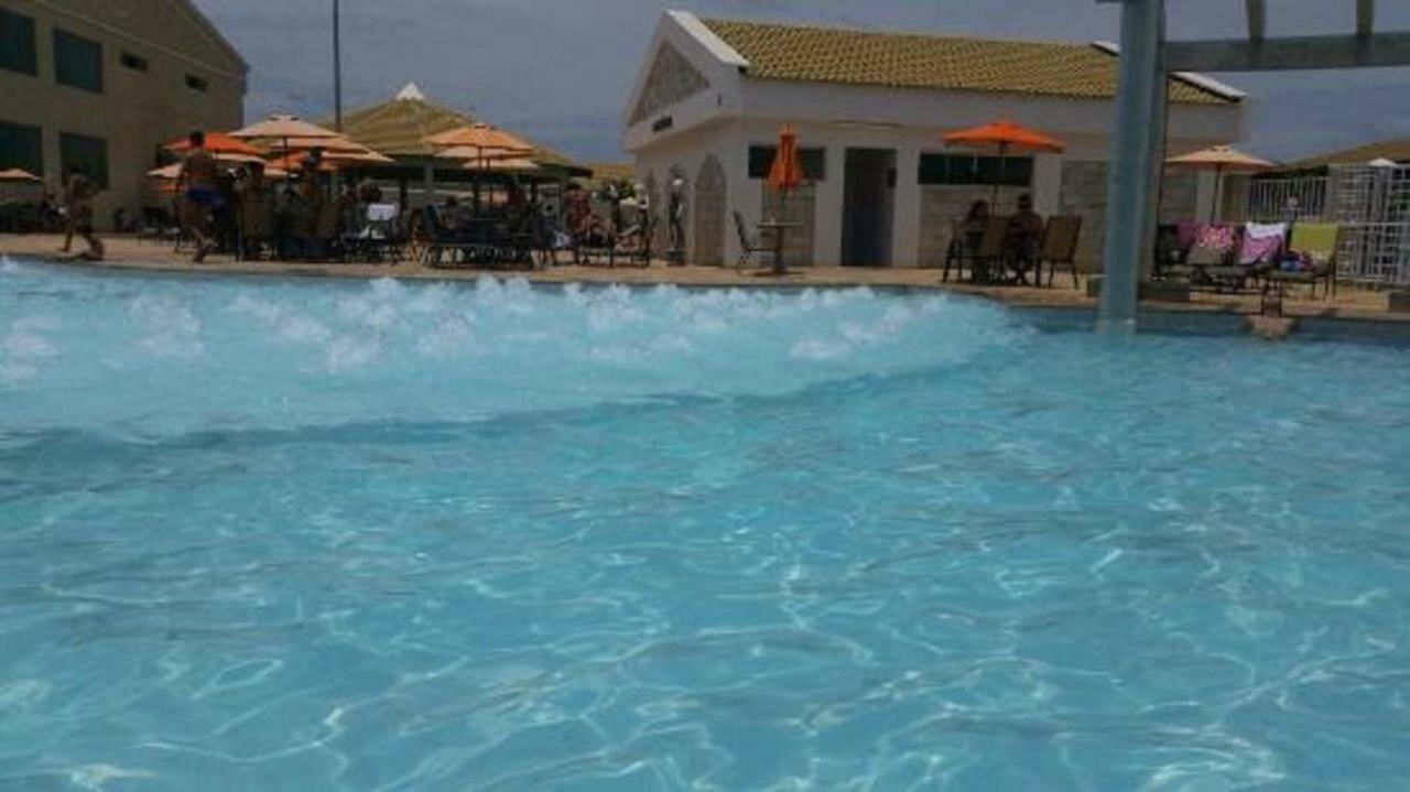 Lacqua Di Roma Com Piscina De Ondas Калдас-Новас Екстер'єр фото